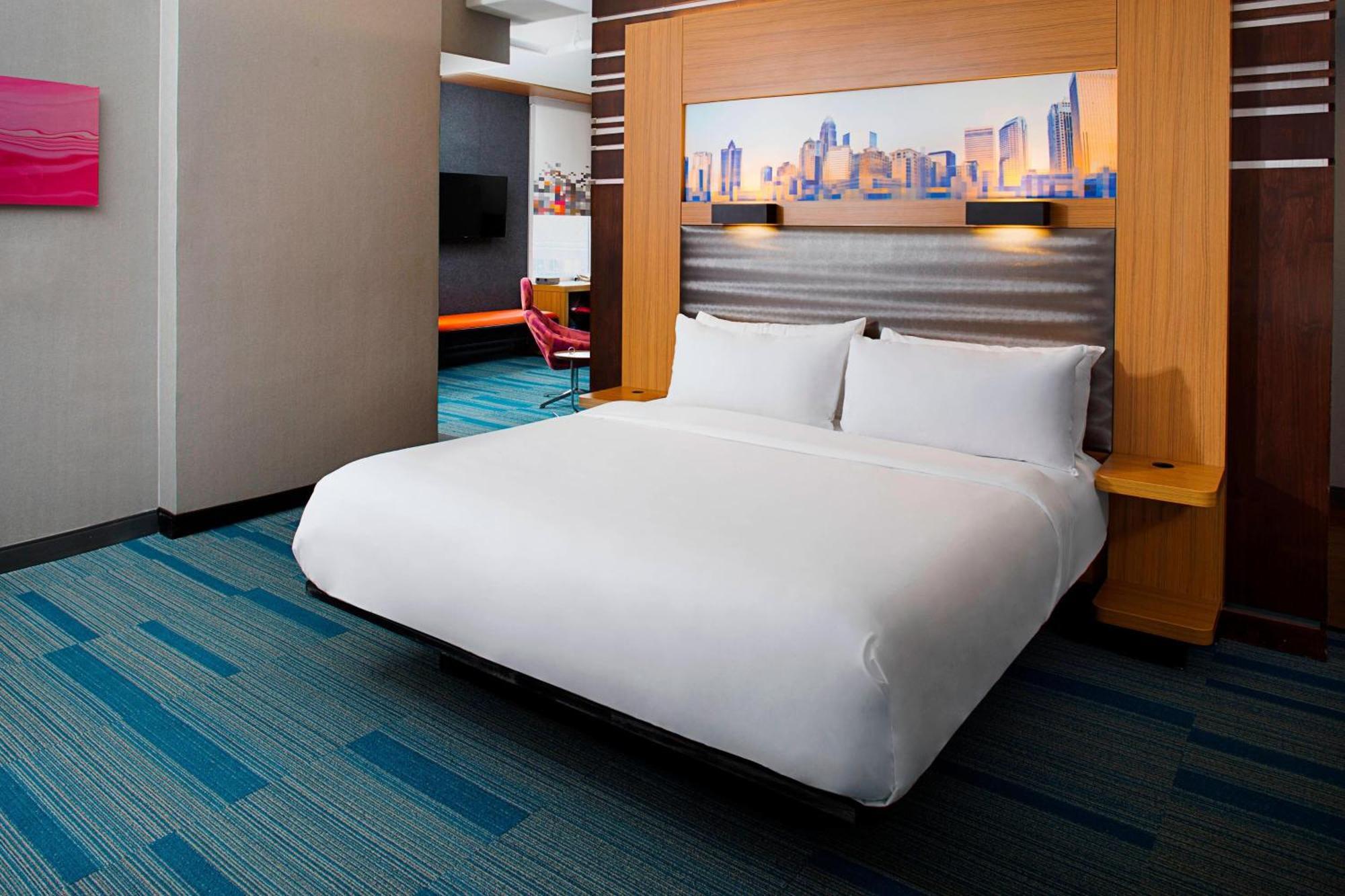 Aloft Charlotte City Center Exterior photo