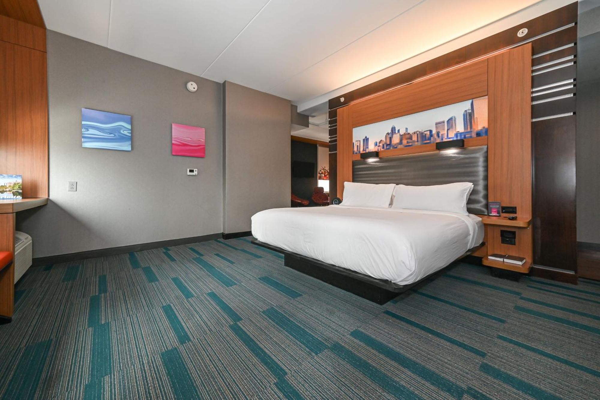 Aloft Charlotte City Center Exterior photo