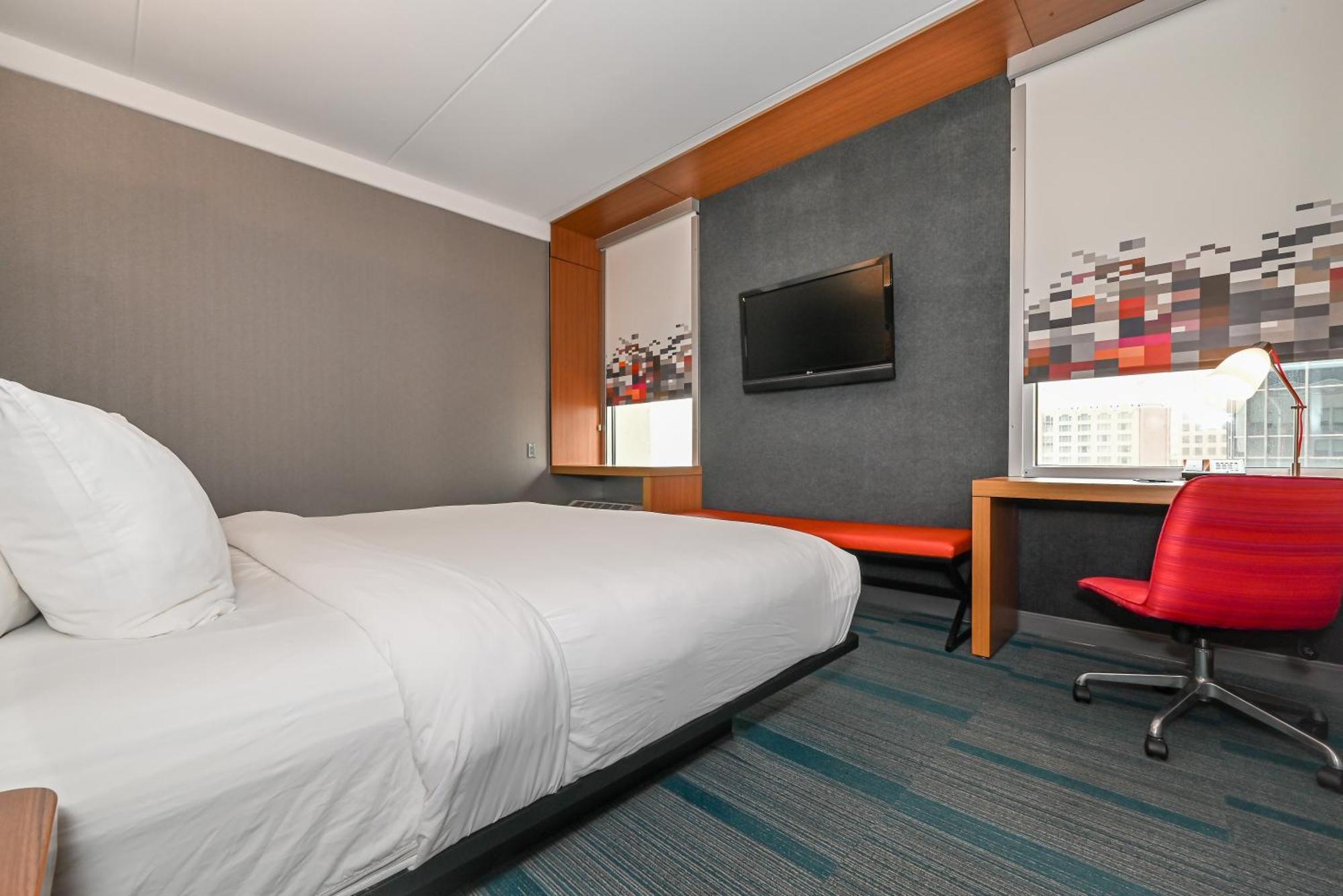 Aloft Charlotte City Center Exterior photo