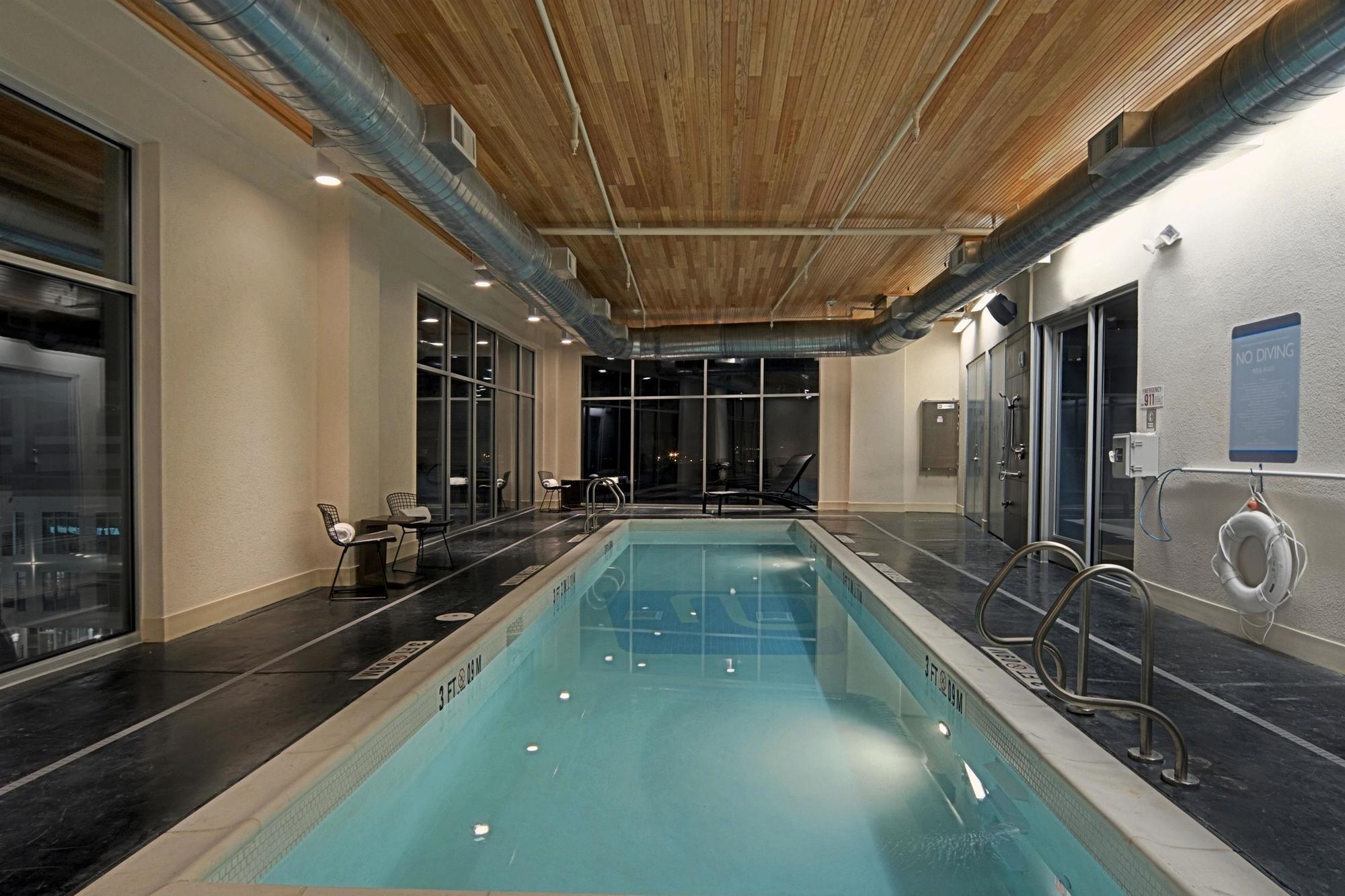 Aloft Charlotte City Center Facilities photo