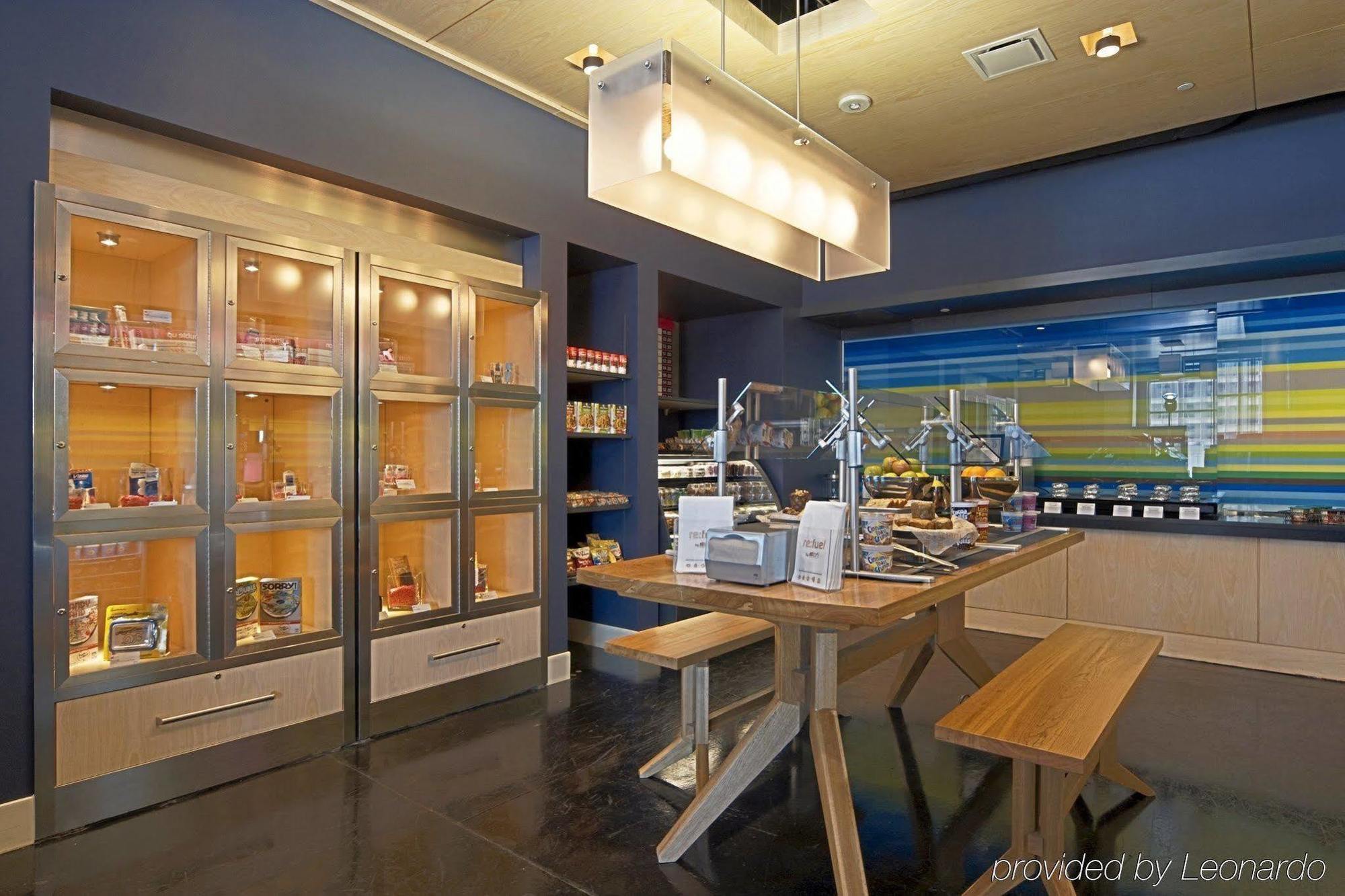 Aloft Charlotte City Center Restaurant photo